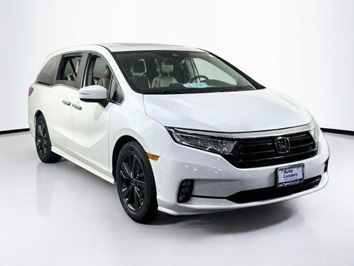 Platinum White Pearl 2023 Honda Odyssey Touring