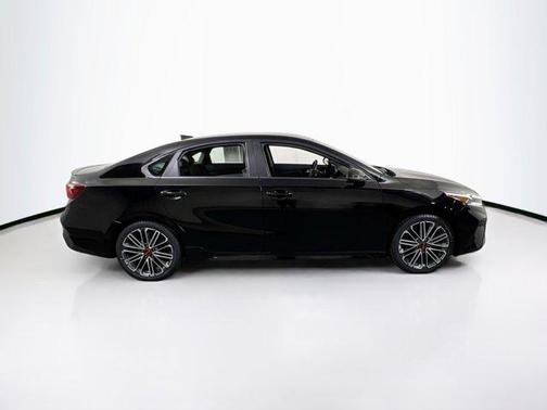 2022 Kia Forte GT