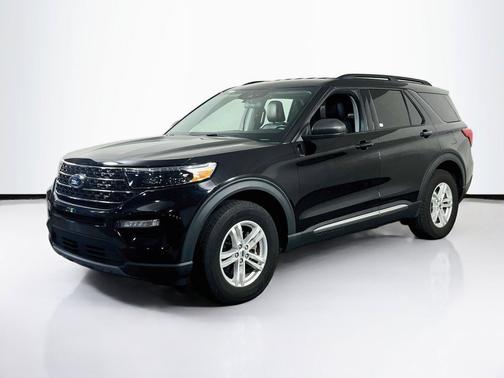 Agate Black Metallic 2021 Ford Explorer XLT