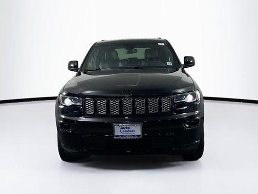 2022 Jeep Grand Cherokee Laredo