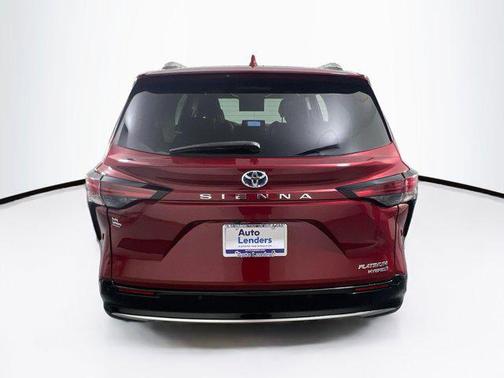 2022 Toyota Sienna Platinum 7 Passenger