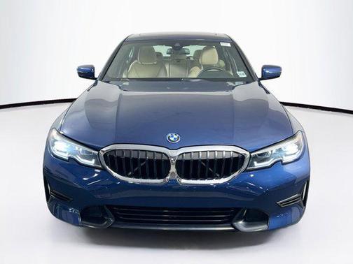 2022 BMW 330e Base