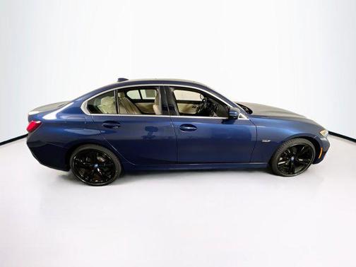 2022 BMW 330e Base