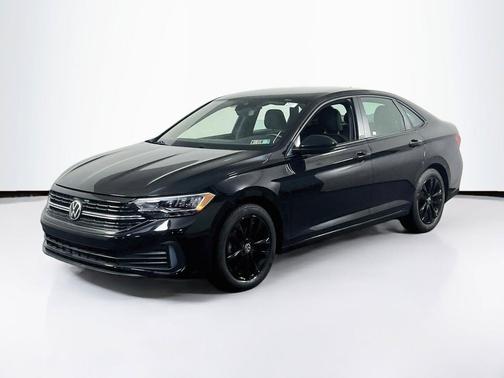 Deep Black Pearl 2023 Volkswagen Jetta 1.5T Sport
