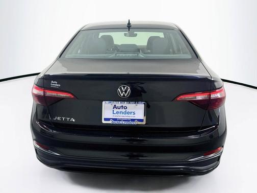 Deep Black Pearl 2023 Volkswagen Jetta 1.5T Sport