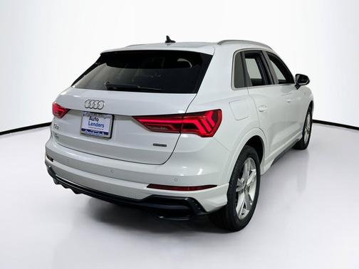 Glacier White Metallic 2020 Audi Q3 45 S line Premium