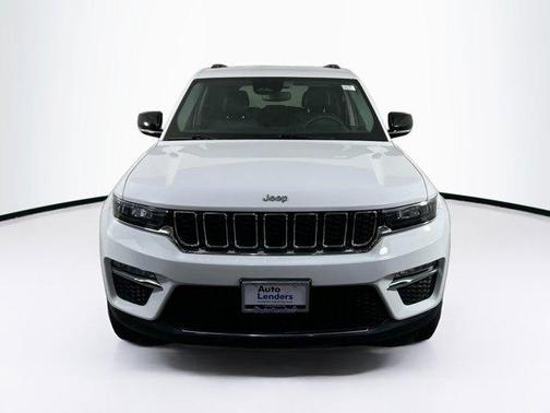 Bright White Clearcoat 2023 Jeep Grand Cherokee Limited