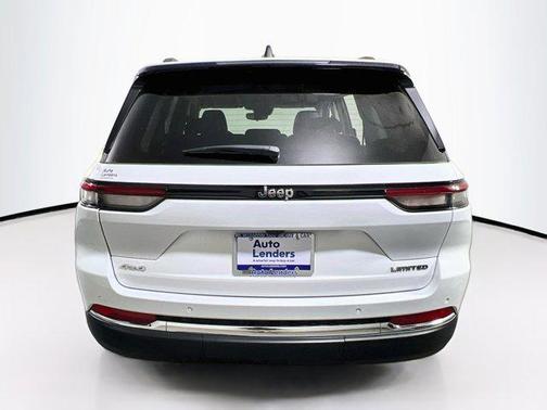 Bright White Clearcoat 2023 Jeep Grand Cherokee Limited