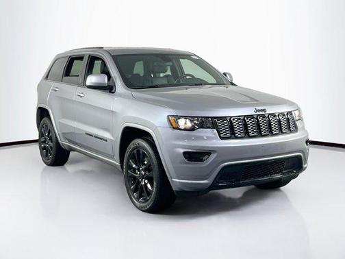 2021 Jeep Grand Cherokee Laredo