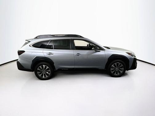 Ice Silver Metallic 2023 Subaru Outback Limited