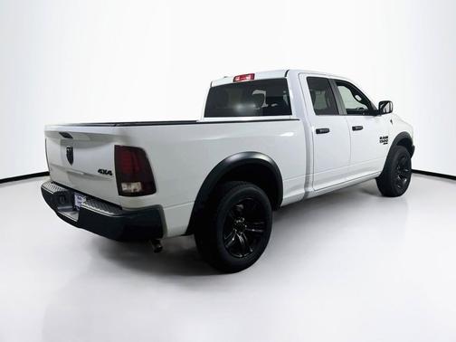 Bright White Clearcoat 2022 RAM 1500 Classic Warlock Quad Cab 4x4 6'4' Box