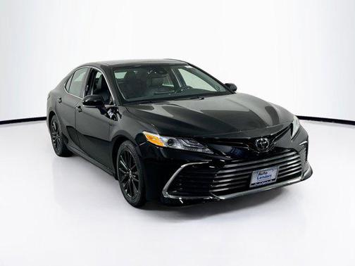 Midnight Black Metallic 2021 Toyota Camry XLE