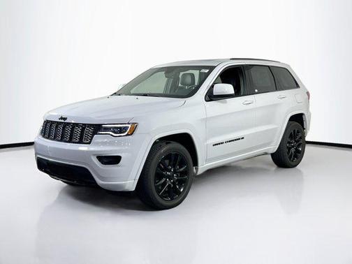 2022 Jeep Grand Cherokee Laredo