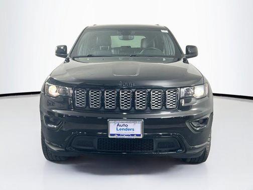 2022 Jeep Grand Cherokee Laredo