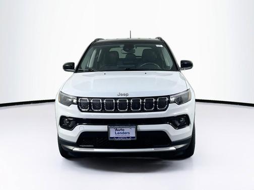 Bright White Clearcoat 2022 Jeep Compass Limited