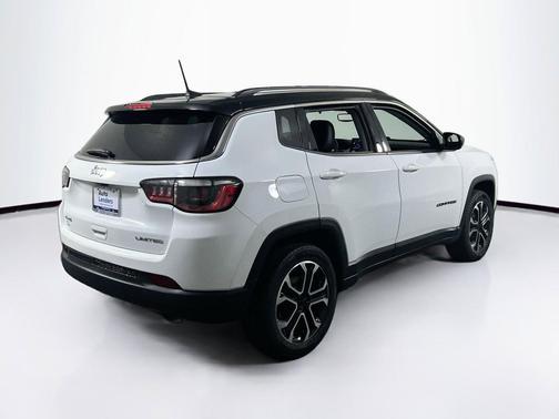 Bright White Clearcoat 2022 Jeep Compass Limited