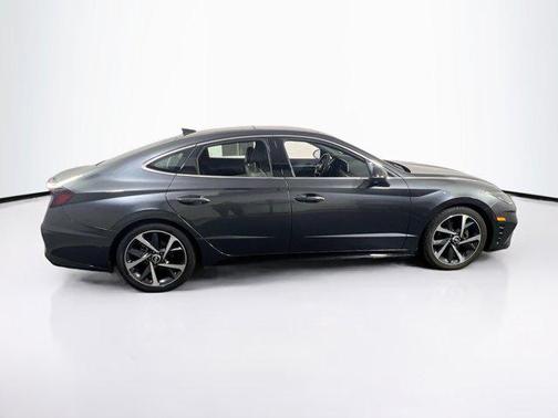 2022 Hyundai SONATA SEL Plus
