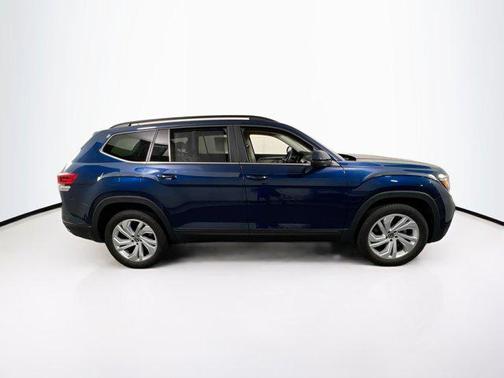 2022 Volkswagen Atlas 3.6L SE w/Technology
