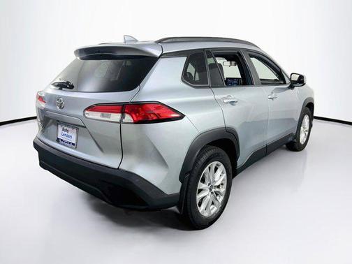Sonic Silver 2022 Toyota Corolla Cross LE