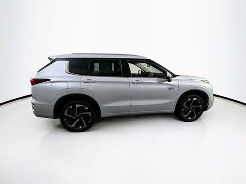 2023 Mitsubishi Outlander PHEV SEL