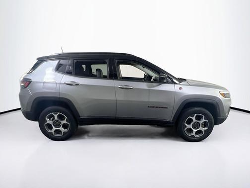 Billet Silver Metallic Clearcoat 2022 Jeep Compass Trailhawk