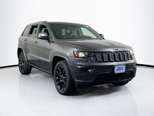 2021 Jeep Grand Cherokee Laredo