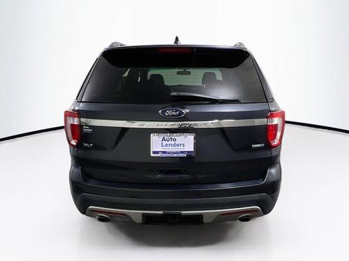 Smoked Quartz Metallic Tinted Clearcoat 2017 Ford Explorer XLT