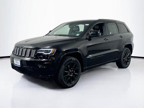 2022 Jeep Grand Cherokee Laredo