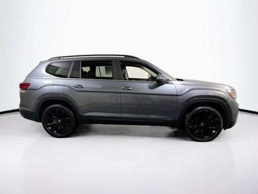 2022 Volkswagen Atlas 3.6L SE w/Technology