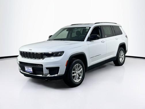 Bright White Clearcoat 2023 Jeep Grand Cherokee L Laredo