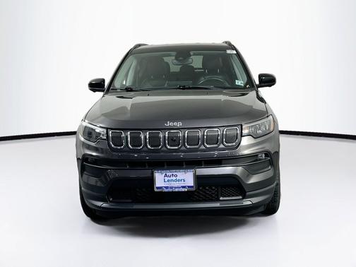 Granite Crystal Metallic Clearcoat 2022 Jeep Compass Latitude