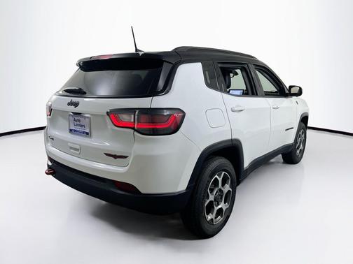 Bright White Clearcoat 2022 Jeep Compass Trailhawk