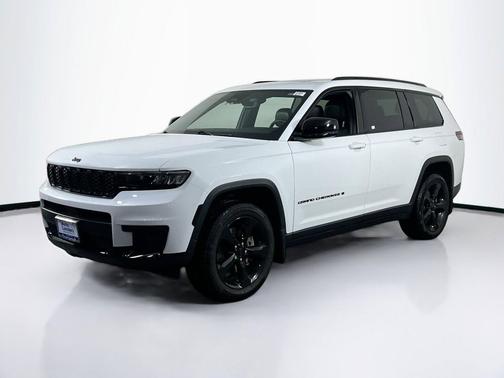 Bright White Clearcoat 2023 Jeep Grand Cherokee L Altitude