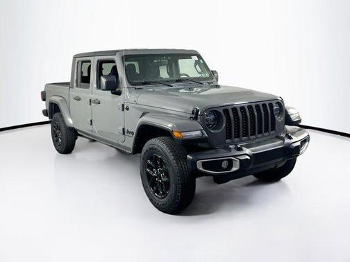 2022 Jeep Gladiator Sport S