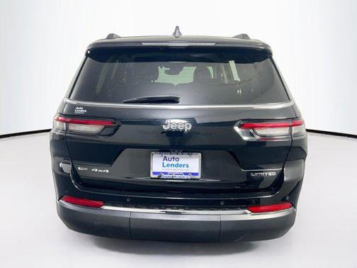 Diamond Black Crystal Pearlcoat 2022 Jeep Grand Cherokee L Limited