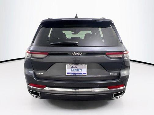 Baltic Gray Metallic Clearcoat 2023 Jeep Grand Cherokee Overland