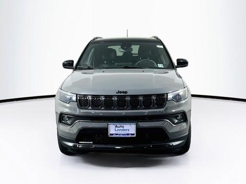 Sting-Gray Clearcoat 2023 Jeep Compass Latitude