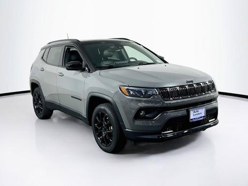 Sting-Gray Clearcoat 2023 Jeep Compass Latitude