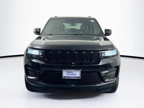 2022 Jeep Grand Cherokee Altitude