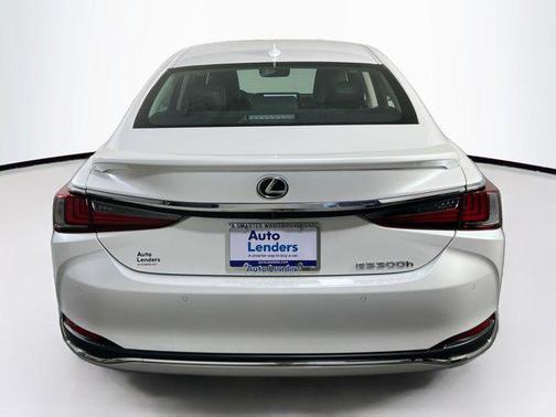 Eminent White Pearl 2024 Lexus ES 300h Base