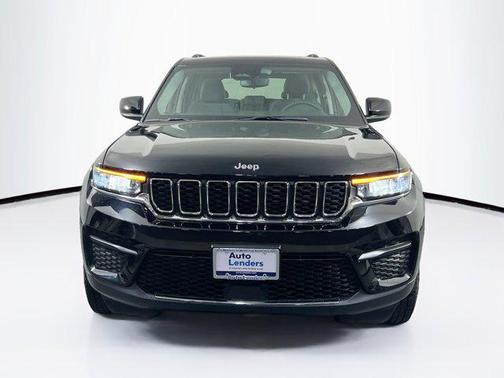 2023 Jeep Grand Cherokee Laredo