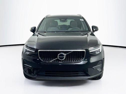 2023 Volvo XC40 B4 Core