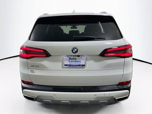 Alpine White 2021 BMW X5 xDrive40i
