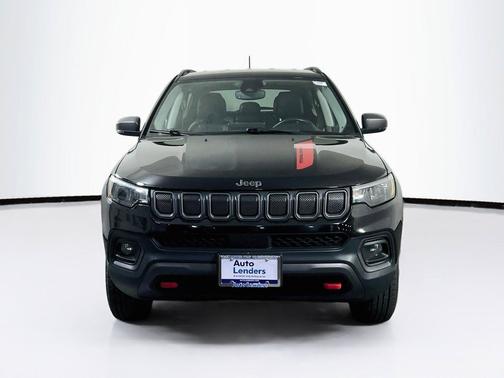 Diamond Black Crystal Pearlcoat 2022 Jeep Compass Trailhawk
