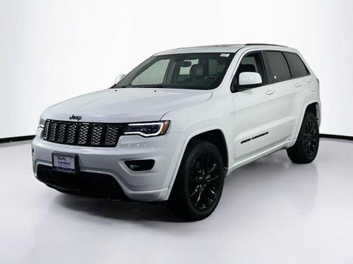 2022 Jeep Grand Cherokee Laredo