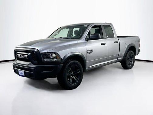 Billet Silver Metallic Clearcoat 2022 RAM 1500 Classic Warlock Quad Cab 4x4 6'4' Box