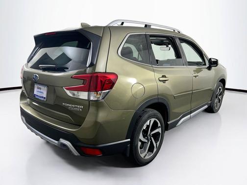 Autumn Green Metallic 2022 Subaru Forester Touring