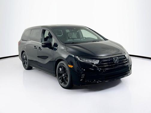 Crystal Black Pearl 2023 Honda Odyssey Sport
