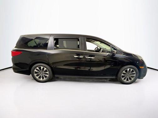 Crystal Black Pearl 2023 Honda Odyssey EX-L