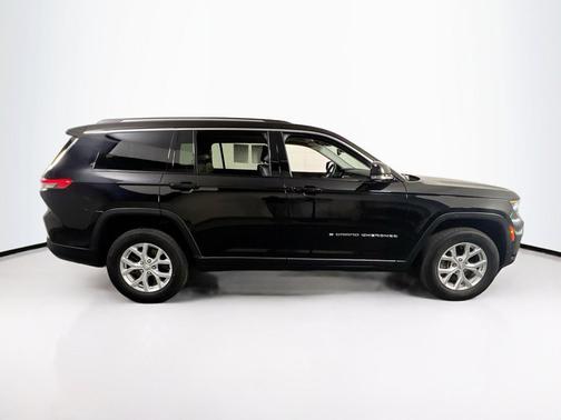 Diamond Black Crystal Pearlcoat 2023 Jeep Grand Cherokee L Limited